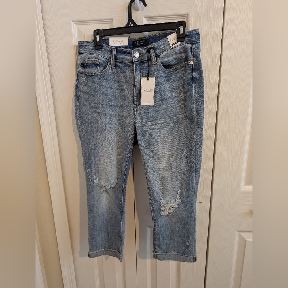 Judy Blue Midrise Skinny Fit Capri